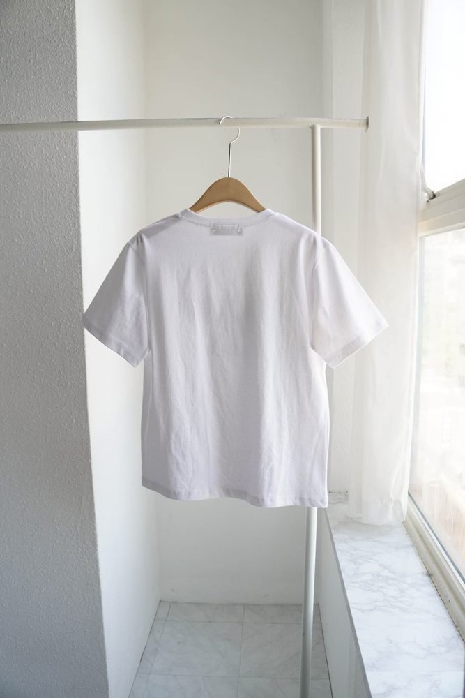 白色
