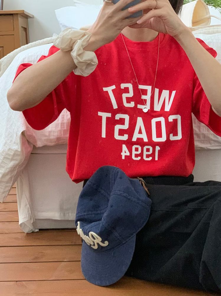 红色