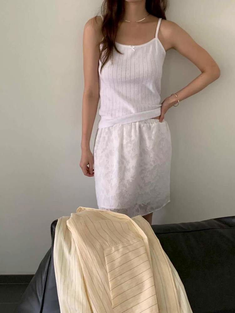 白色