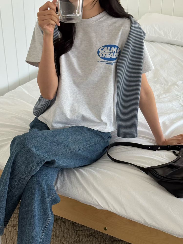 灰色