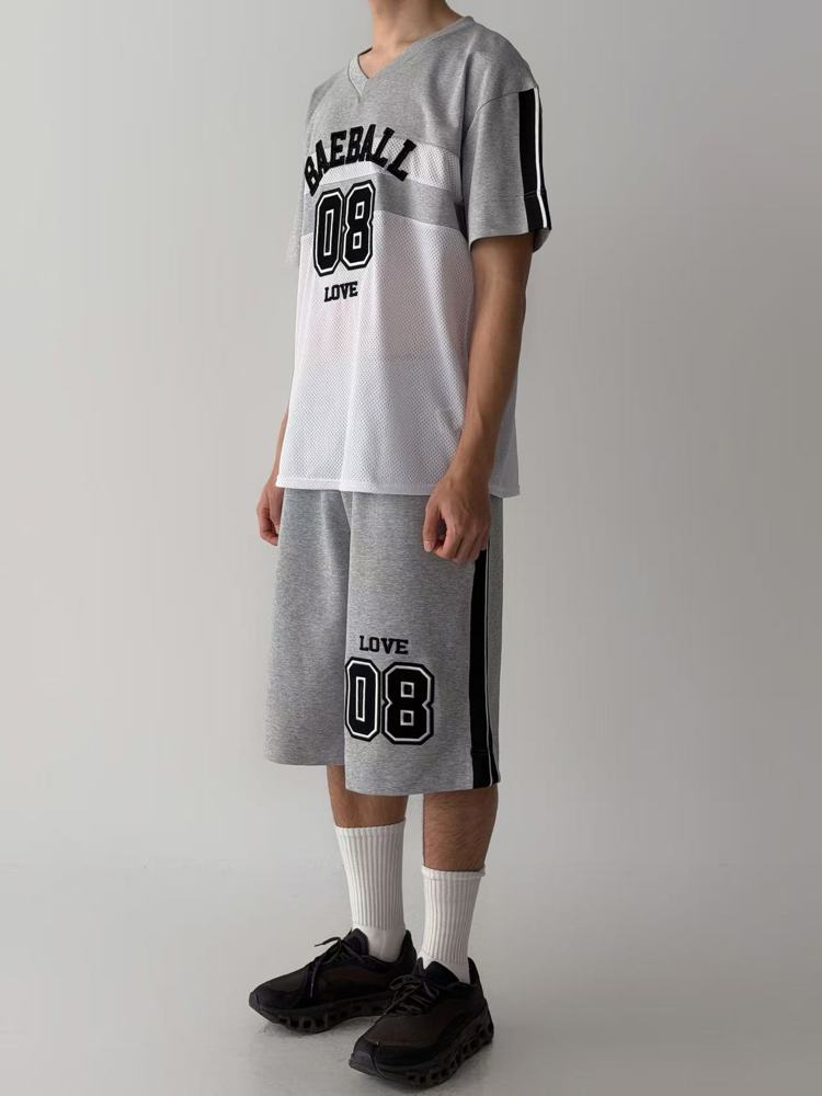 灰色