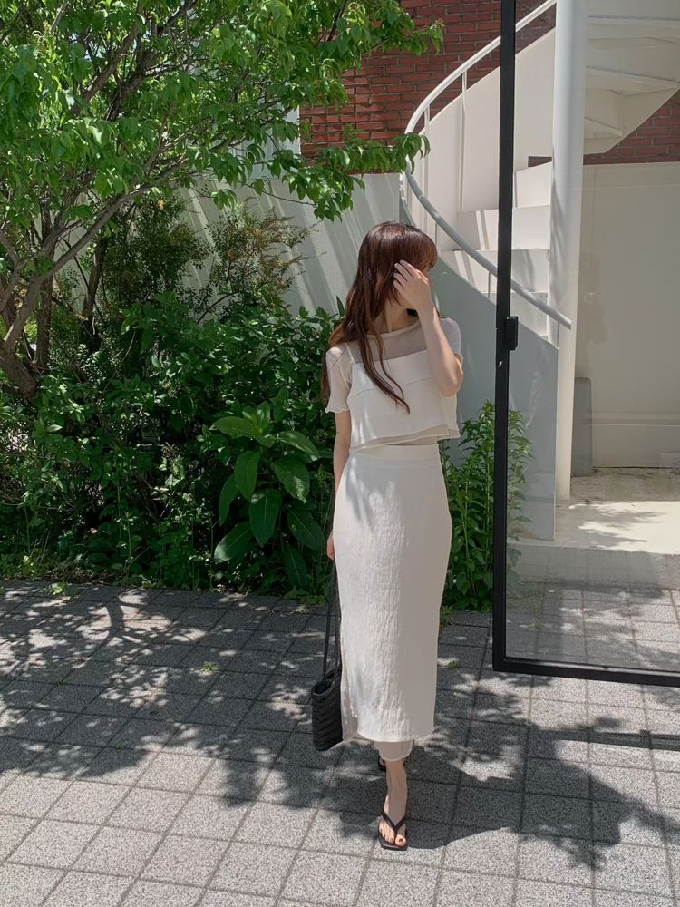 白色