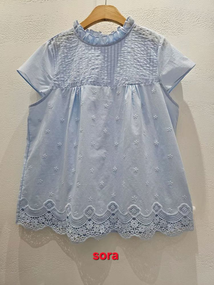 蓝色