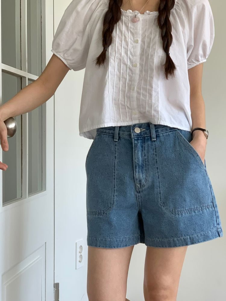 蓝色