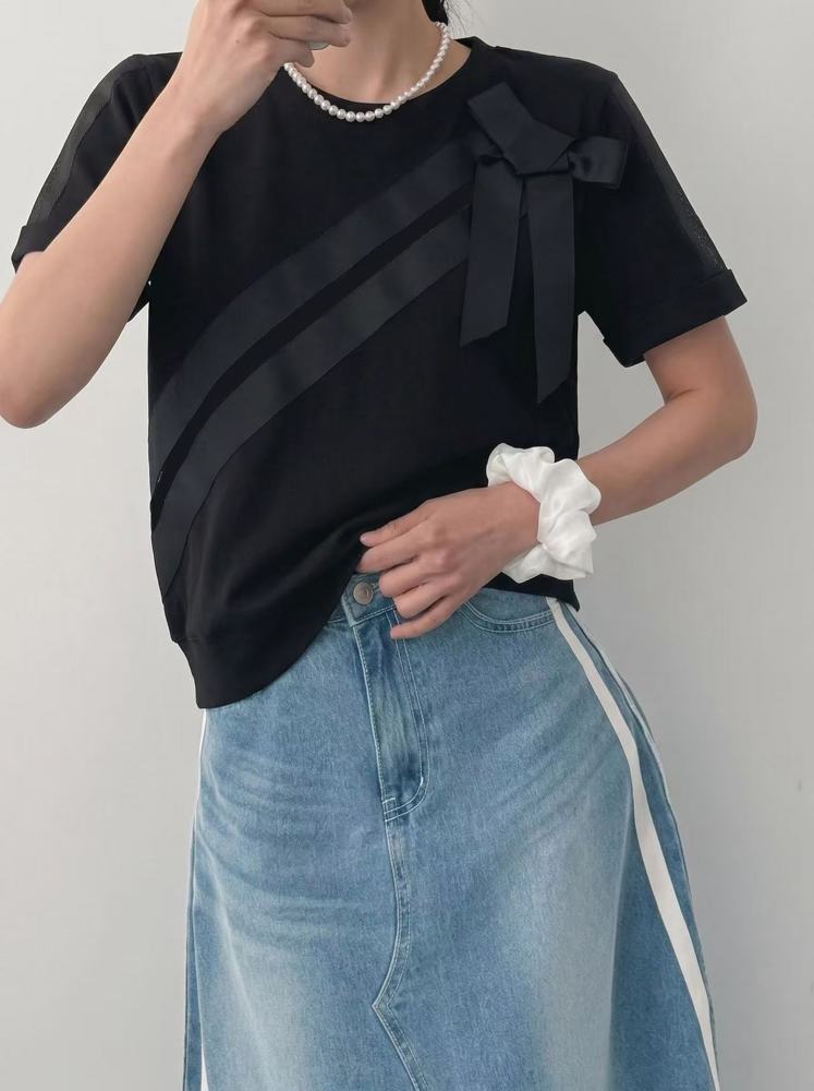 黑色