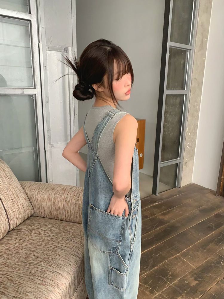灰色