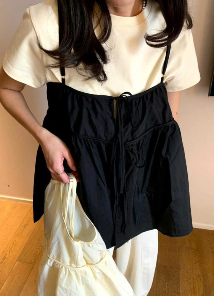 黑色