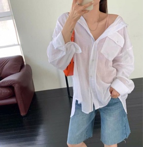 白色