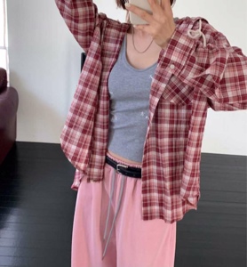 红色