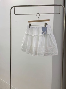 白色