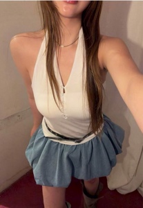 白色