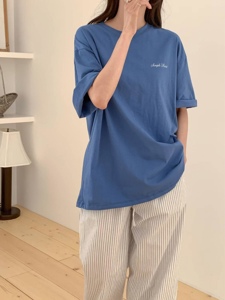 蓝色