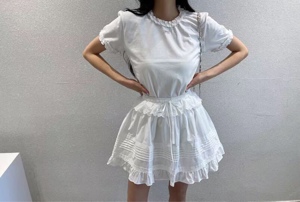 白色