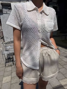 白色