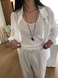 白色