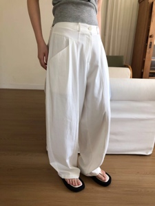白色