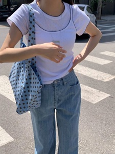 白色