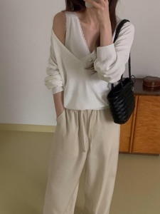 白色