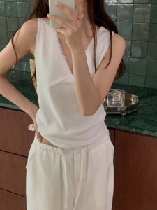 白色