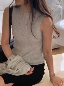 米色