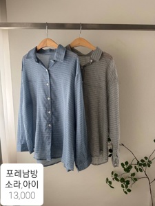 深蓝色
