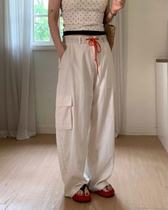 白色