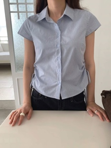 天蓝色