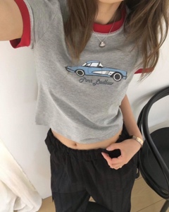 灰色