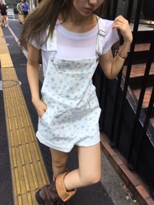 白色