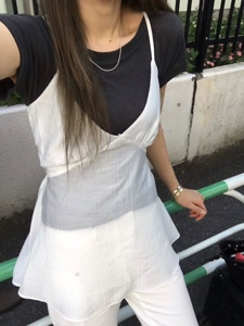白色