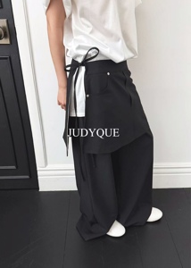 黑色
