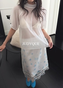 白色