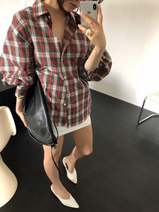 红色