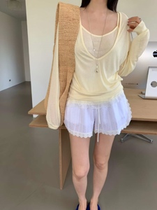 黄色