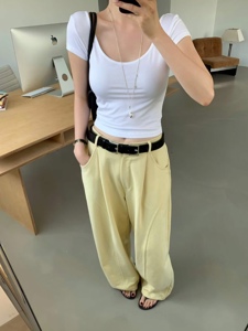 白色