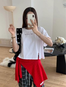 白色