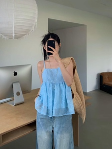 蓝色