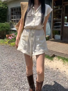 乳白色