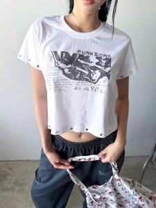 白色
