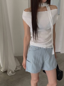 白色