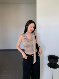 米色