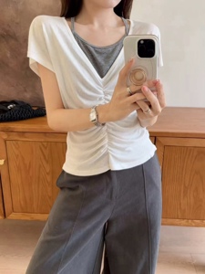 白色