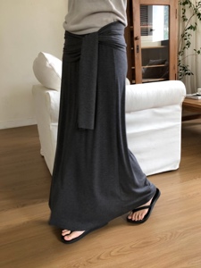 深灰