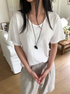 白色