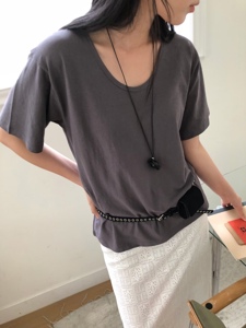 深灰