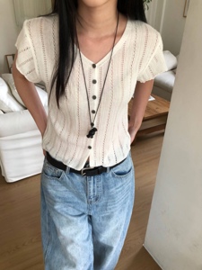白色