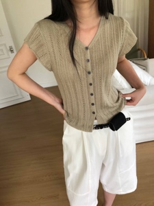 米色