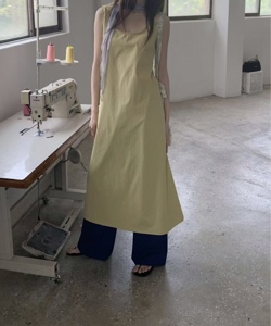 黄色