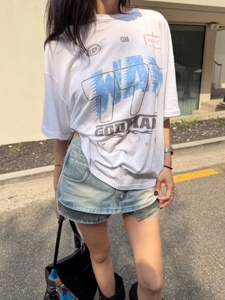 白色