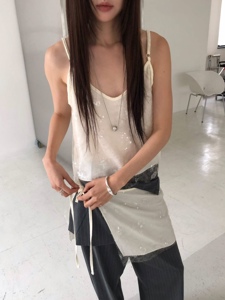 白色